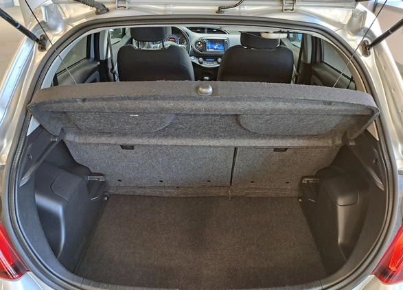 Toyota Yaris cena 55900 przebieg: 130485, rok produkcji 2016 z Kraków małe 529